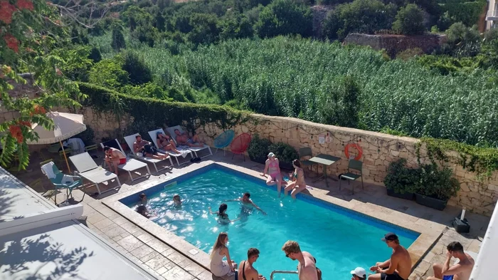 Follow the Sun Boutique Hostel