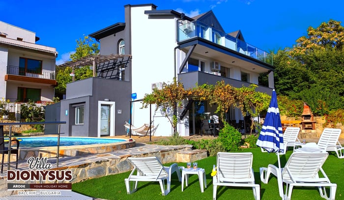 Arode Villa Dionysus CoLiving