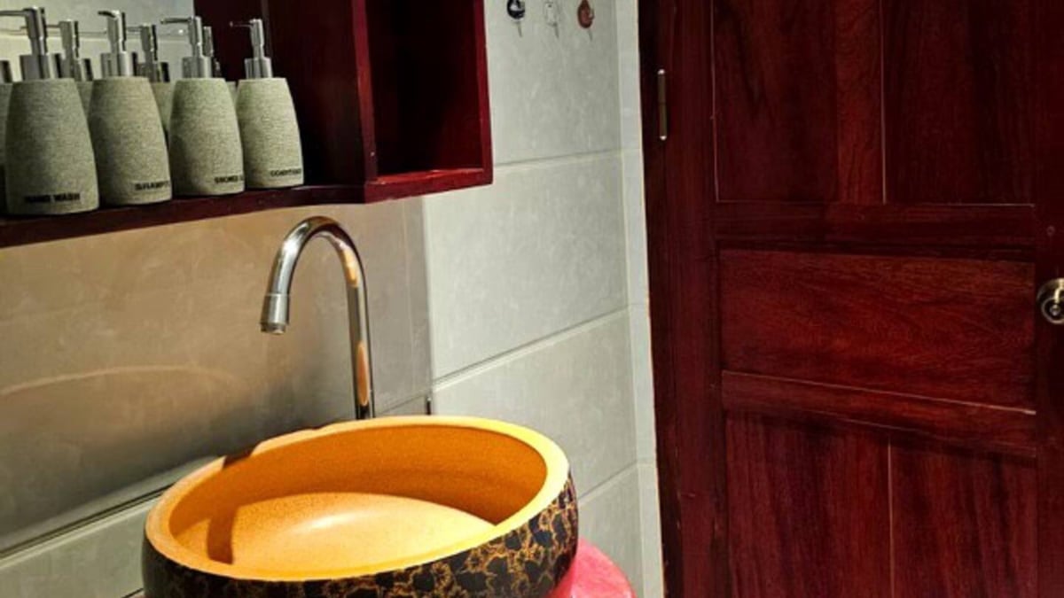 Hotel Luang Prabang Laos nomad remote 799709a3-7af9-46a5-8a3e-ca2d9a4db2d5_2c4629cd2d314fddb31dd9d7d43bb5d11920x1080.jpg