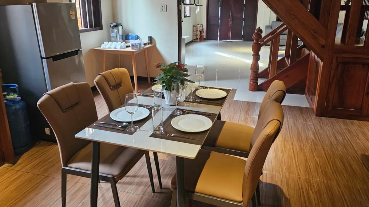 Hotel Luang Prabang Laos nomad remote e8e94e73-78b3-4093-9660-52548bb0fd47_afb16159a6e44ee6ba964ef7507f5ee7jpeg1920x1080.jpg
