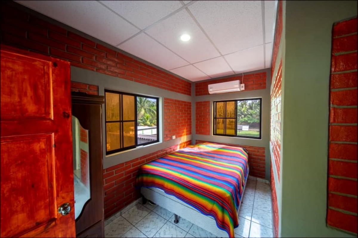 Hotel Metallo El Salvador nomad remote 85625a6d-6819-4915-9b00-d058b917efce_batch2409395012361526251876912513878653694828807n.jpg