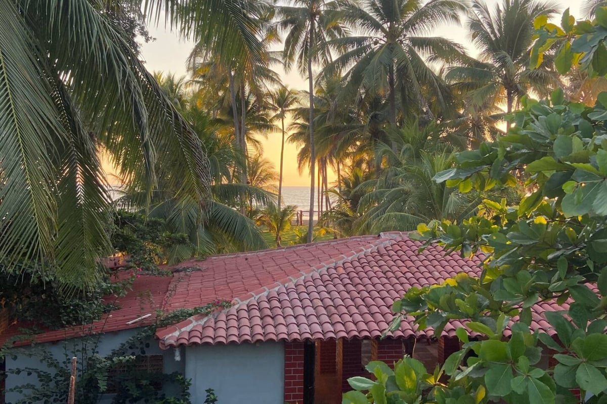 Hotel Metallo El Salvador nomad remote ab902361-dbfd-4816-a3b5-6f27160b96de_9c307349d409476bb018ce421be6642e.jpeg