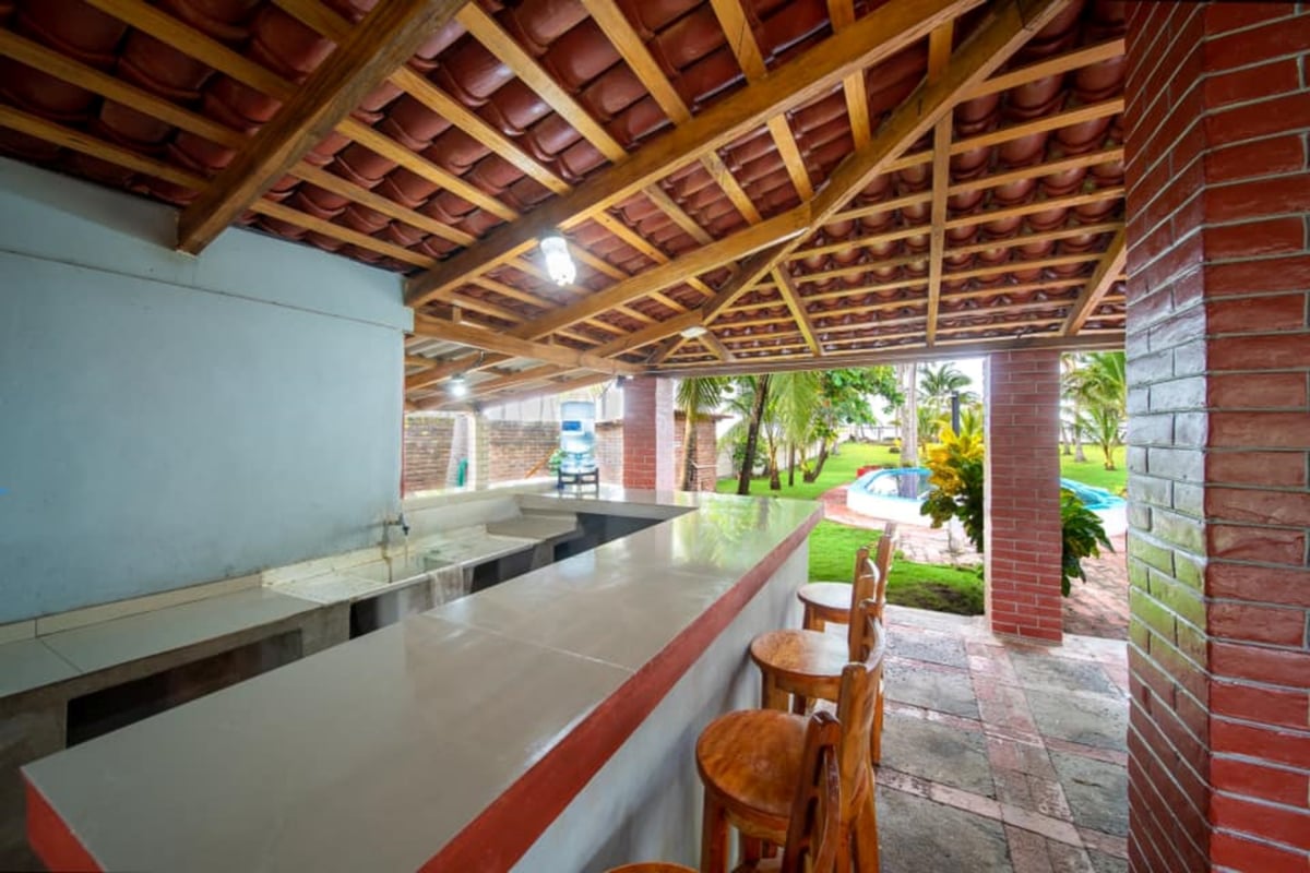 Hotel Metallo El Salvador nomad remote cf4952ba-f896-4c2c-a70d-eb7d8dd789cd_2408193492361535918542615663725283755511215n.jpg