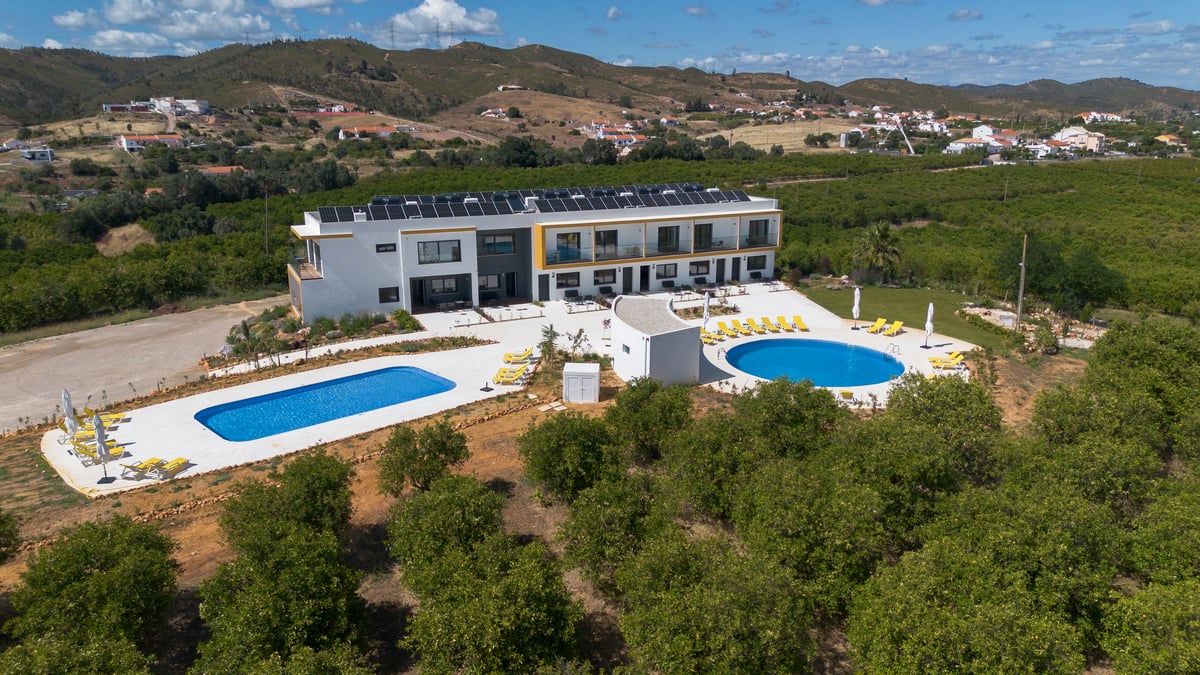 Hotel Silves Portugal nomad remote 2f062c84-08c3-4e6a-9df5-d862992bf9f7_Drone6.jpg