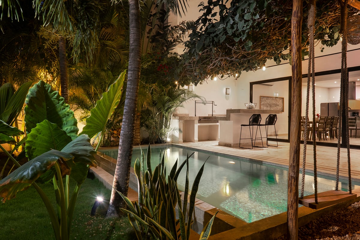 Hotel Tulum Mexico nomad remote 73cff36f-4a23-486b-a844-56604bf87a51_07Itzamaraexterior.jpg