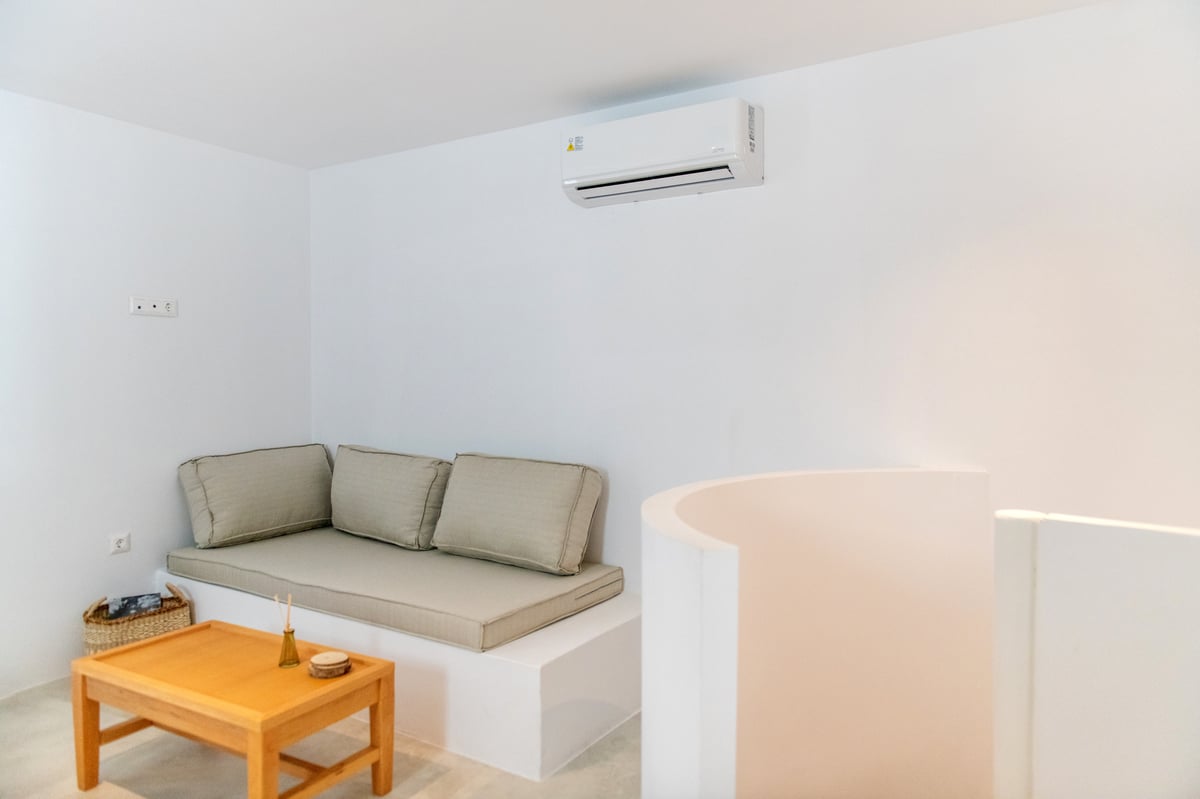 Hotel TINOS ISLAND Greece nomad remote df577dad-8250-4932-8f28-1cda6ea93d63_LIVING2.jpeg
