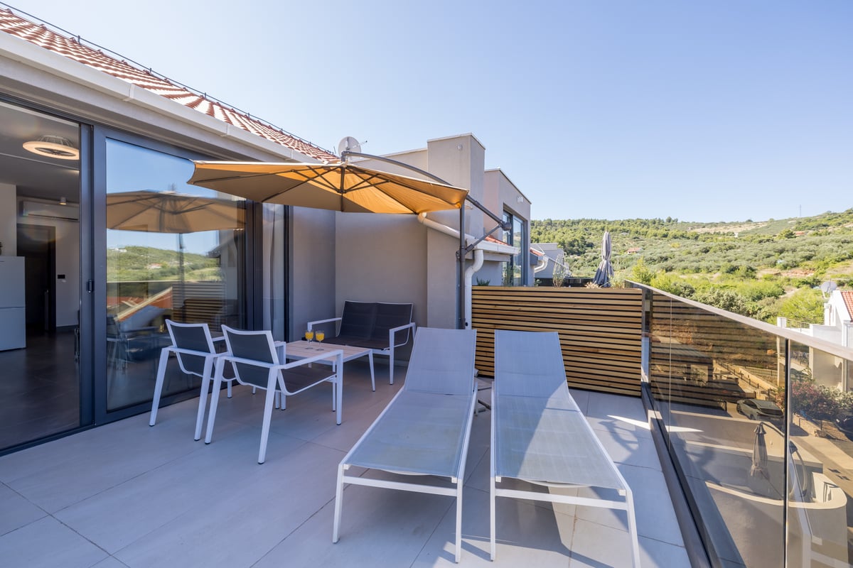 Hotel Sutivan 21400, Brac island Sutivan Croatia nomad remote 4a95420d-82b1-476f-a276-664a96667776_StudioAli17of34.jpg