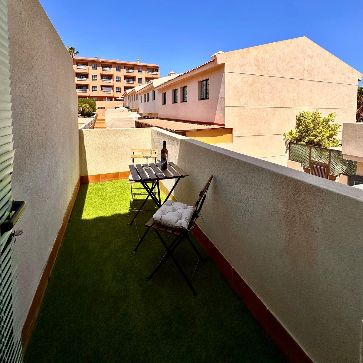 Hotel El Médano Spain nomad remote 83d74540-e9d8-46b5-9e27-6a1894a61eb3_02d22ea659f94332a25758da17948fe8.jpg