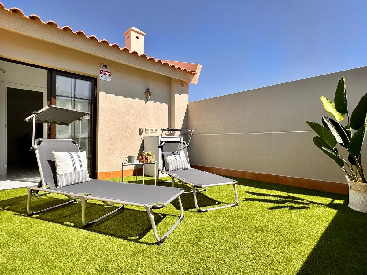 Hotel El Médano Spain nomad remote ee4f6df9-b31c-496f-999a-4b55f08981ed_6cc1e1d14b8f464ea7edd3b495fcbd7a.jpg