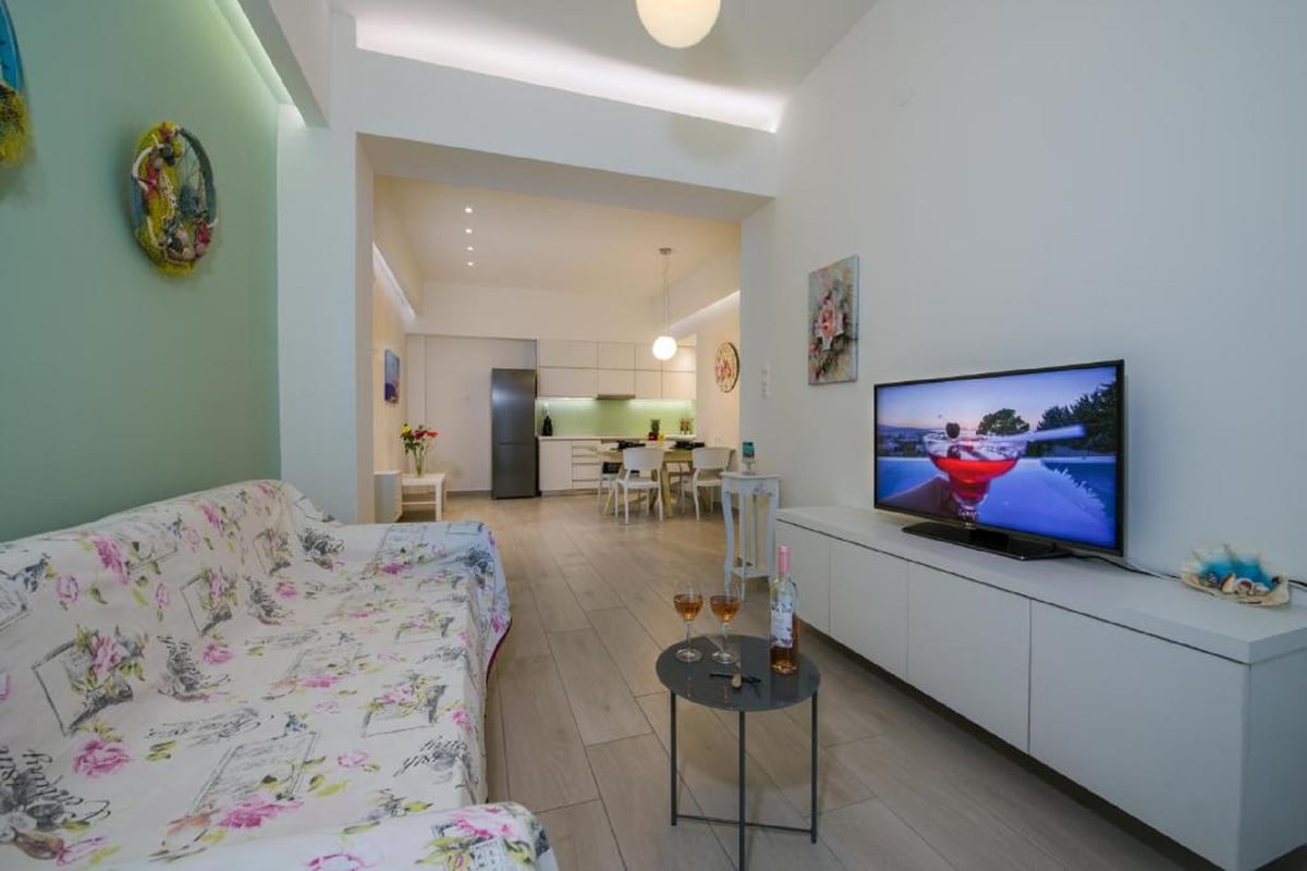 Hotel Chania Greece nomad remote aa36e074-85a6-4d0c-97ed-c83c1e0feff9_6.jpg