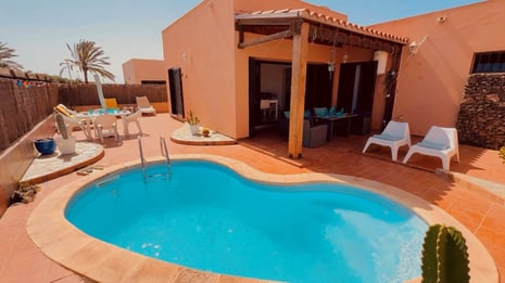 Remote worker stay Dar Nur Villa and Private Pool in Corralejo Spain