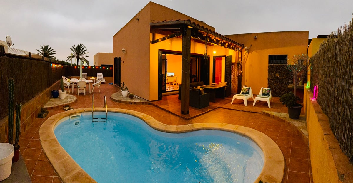 Hotel Corralejo Spain nomad remote 83b6a9b1-a7f0-426d-be97-10e21beacf46_12.JPEG