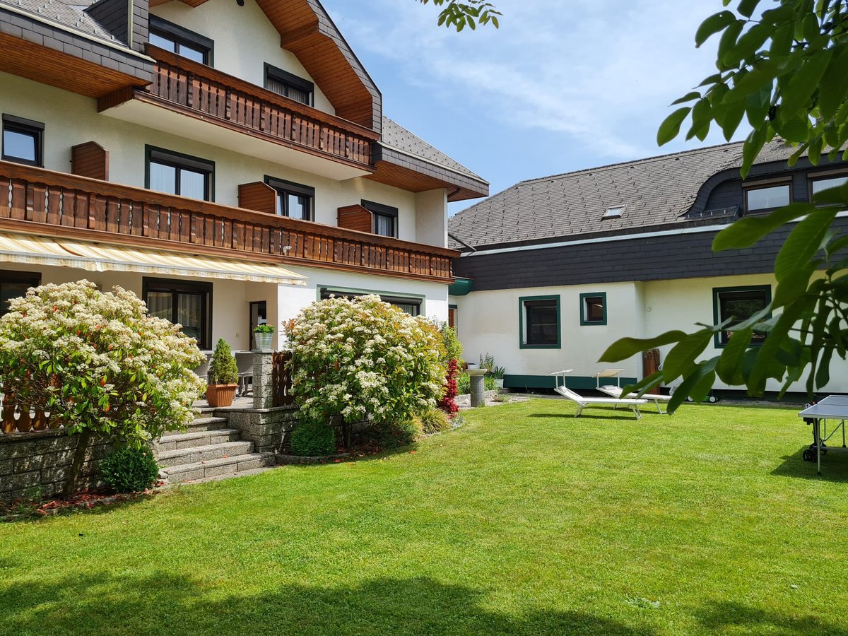 Hotel Sankt Kanzian am Klopeiner Austria nomad remote 940ba6c0-2c83-43d1-9904-4e9347ed9a32_01fafa193e4f4943a2a1b36b9540fe50Kopie.jpg
