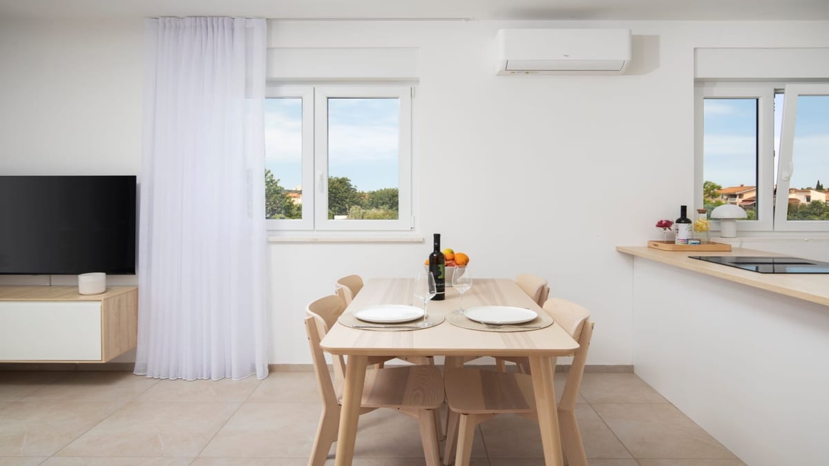 Hotel Pula Croatia nomad remote 1038b2cd-2010-4366-afe0-8257f0eae478_8e69540d1332437b81c7c4632870dd3e1920x1080.jpg