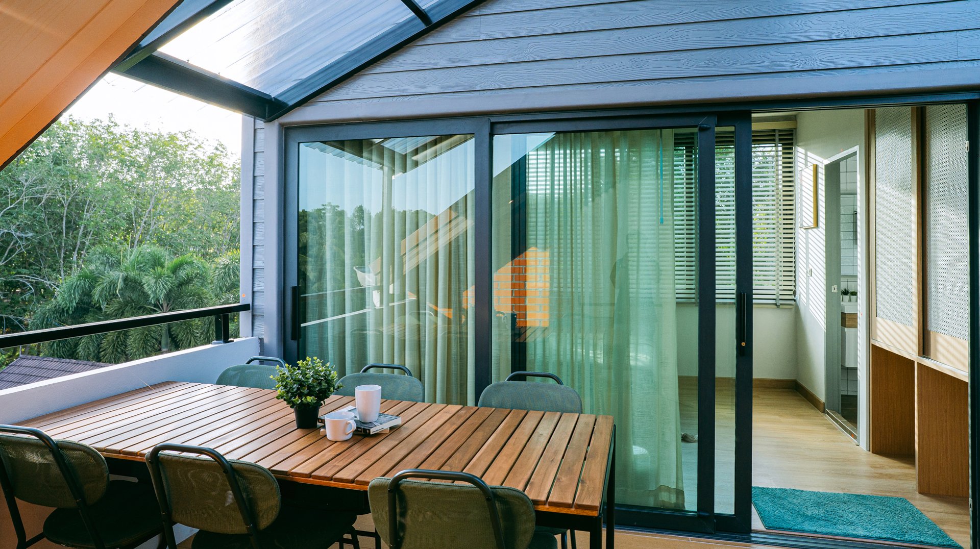 Tabebuia House workspace image