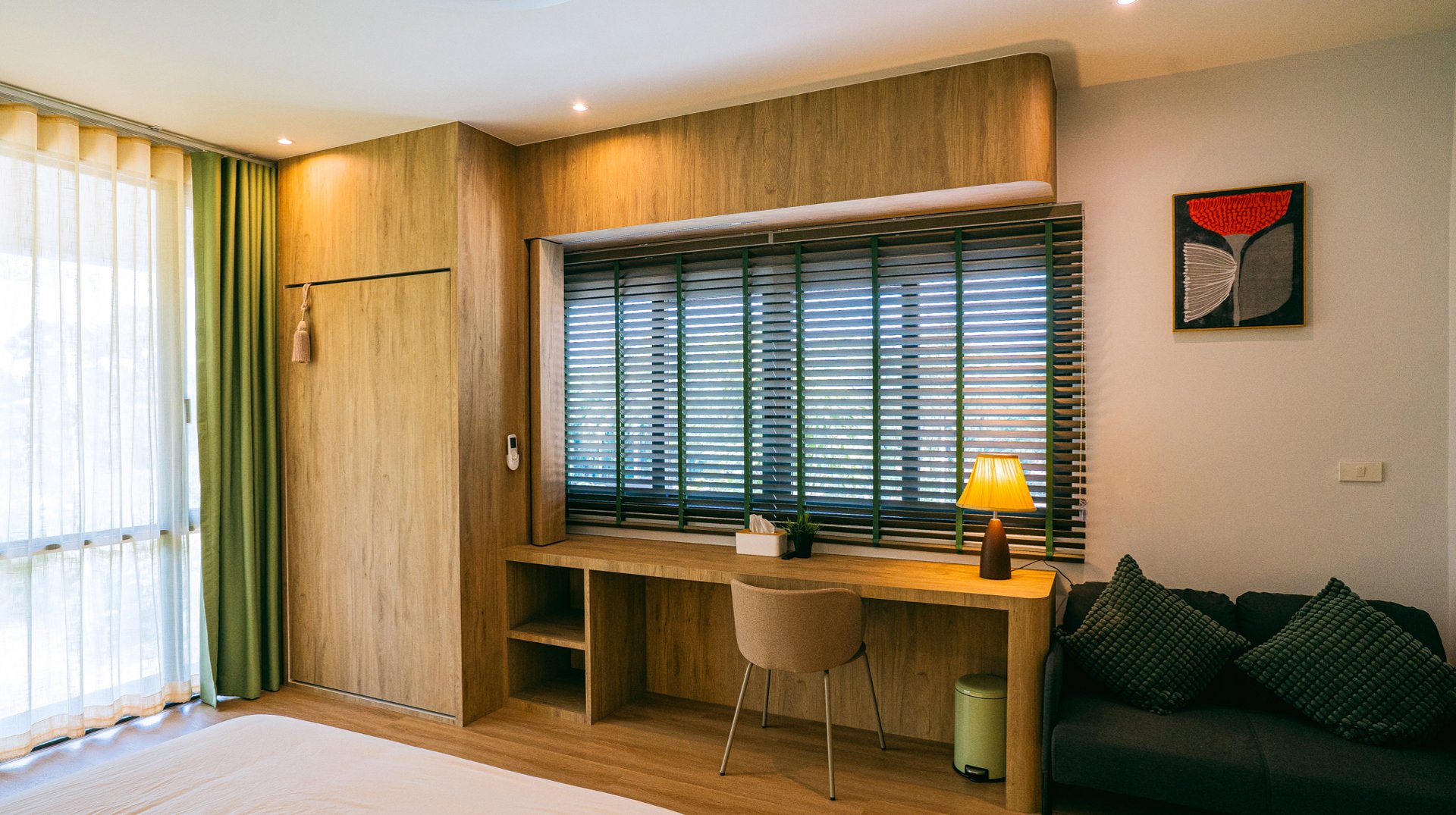 Tabebuia House workspace image