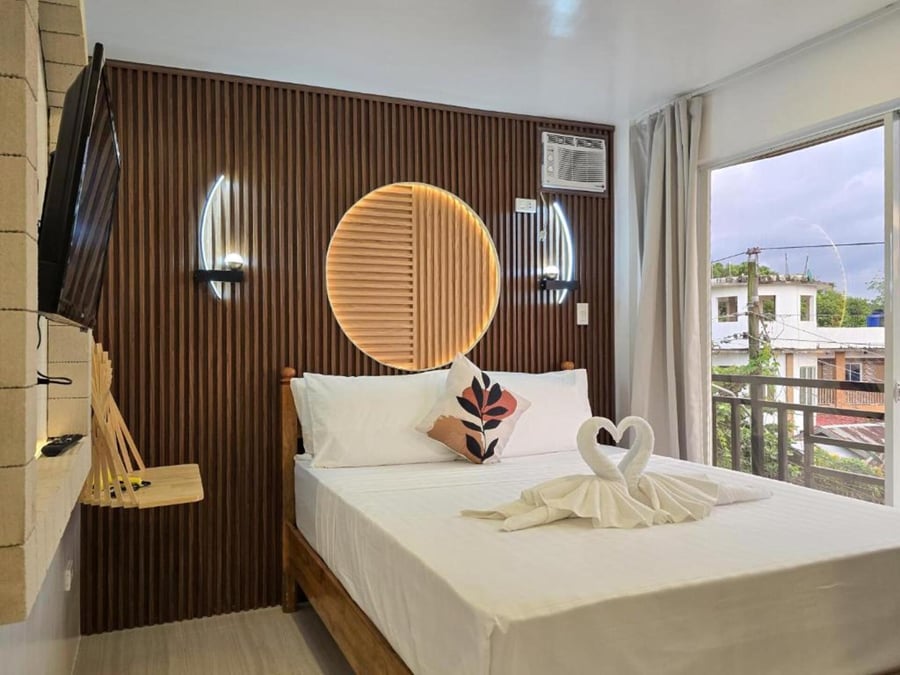 Silver Leaf Hotel in Palawan