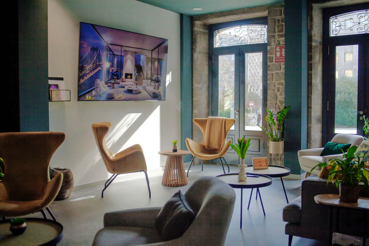 Hotel Santiago de Compostela Spain nomad remote 5889bbfc0c85432cb302f8f47e56c8bd.jpg