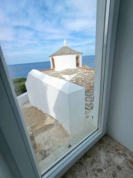 Remote worker stay Casa Bianca Skopelos in Skopelos Greece