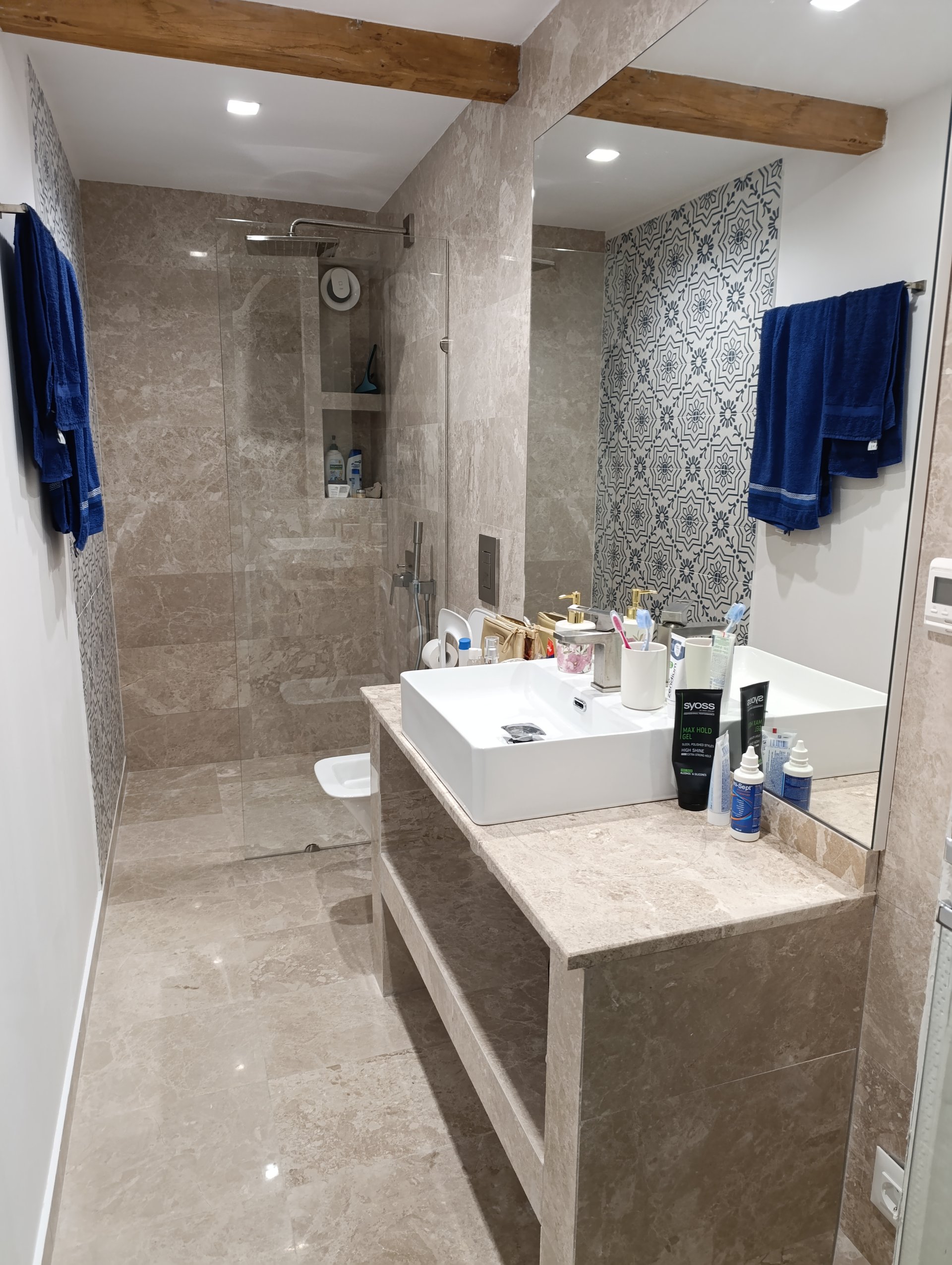 Hotel Skopelos Greece nomad remote 755fd74822bc4108bf3b6abad6528b7b.jpg