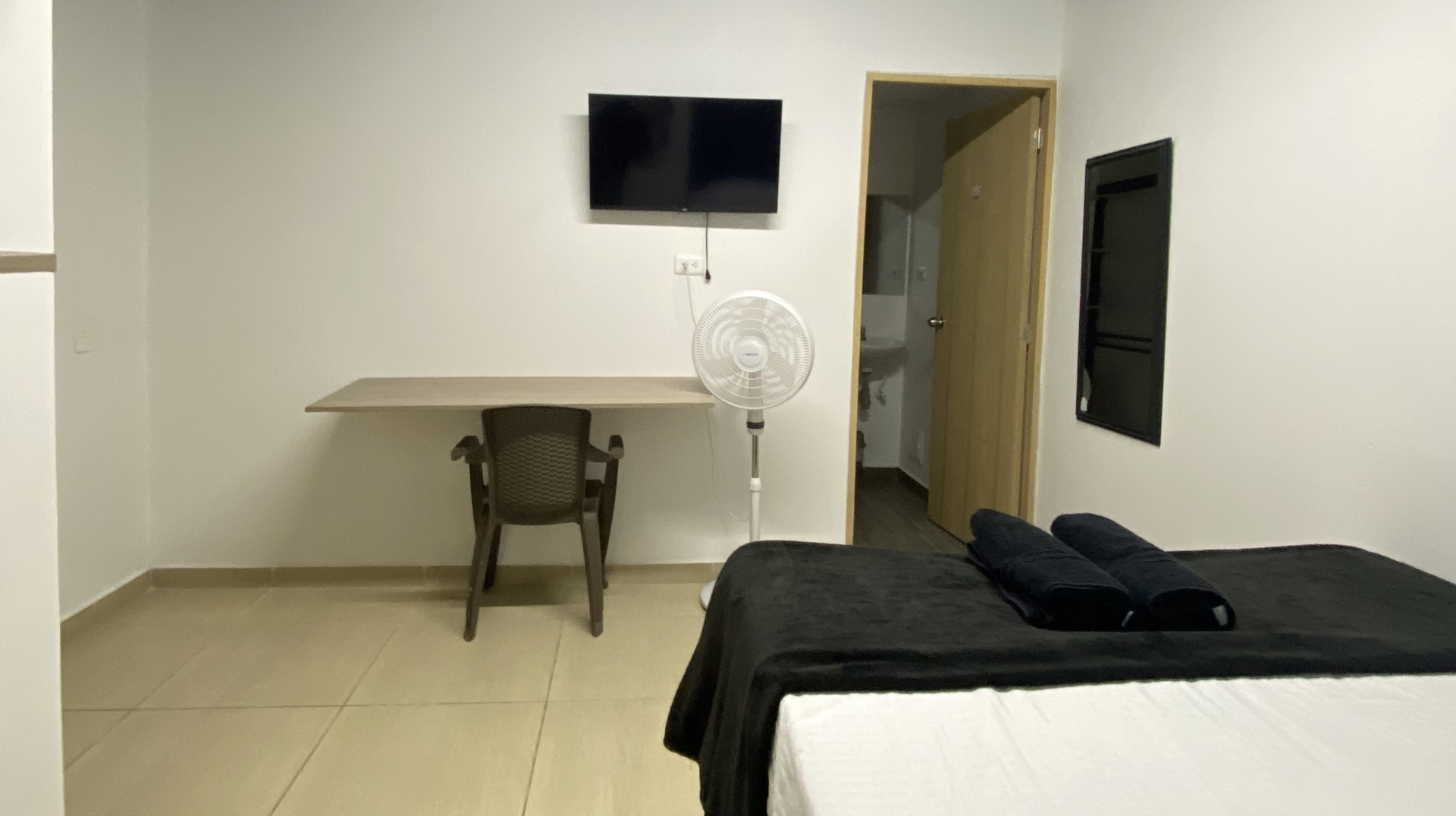 Hotel Medellin Colombia nomad remote 298cbf6ac95f4a04bcf48555757243ac.jpg