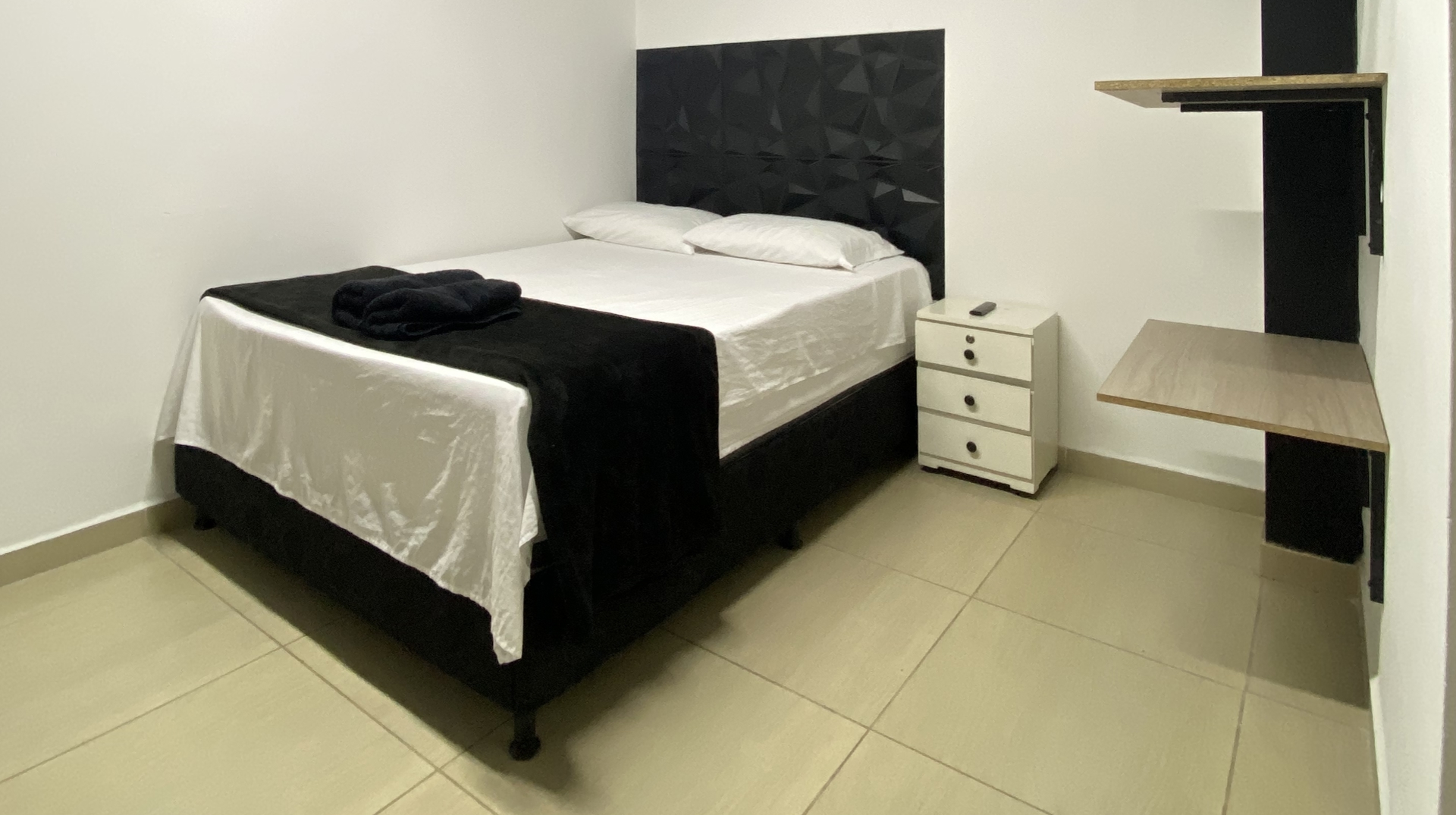 Hotel Medellin Colombia nomad remote 3d9abd4ba8be43b98182ac9404c539aa.jpg