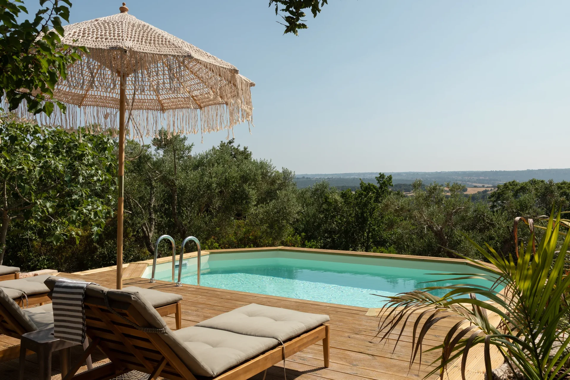 Hotel MONOPOLI Italy nomad remote 709d32499f7b4415b916b0ae0d40c3bf.webp