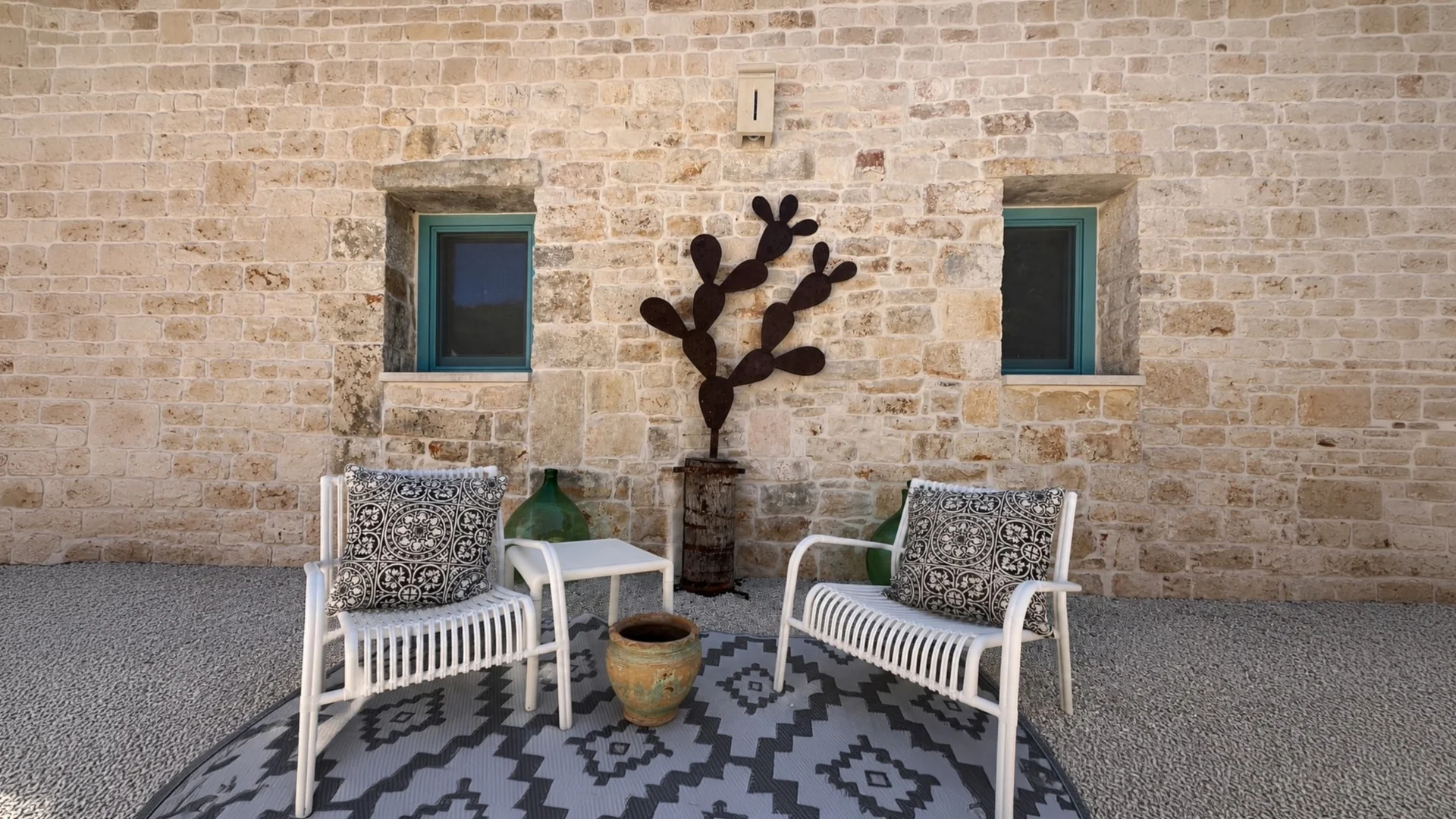 Hotel MONOPOLI Italy nomad remote e010e36ce0e546a0adede79b2a2ef43a.webp