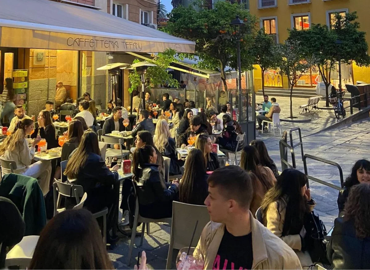 Hotel Cagliari Italy nomad remote 9ab1249d562e4c5c806d3767e3e300d6.webp
