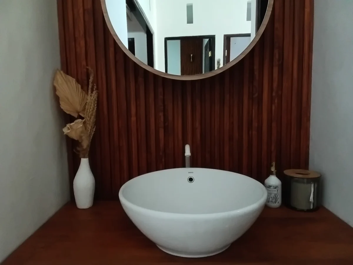 Hotel Badung Indonesia nomad remote 5ce572dfe0bd440a96737dc5aafc0485.webp