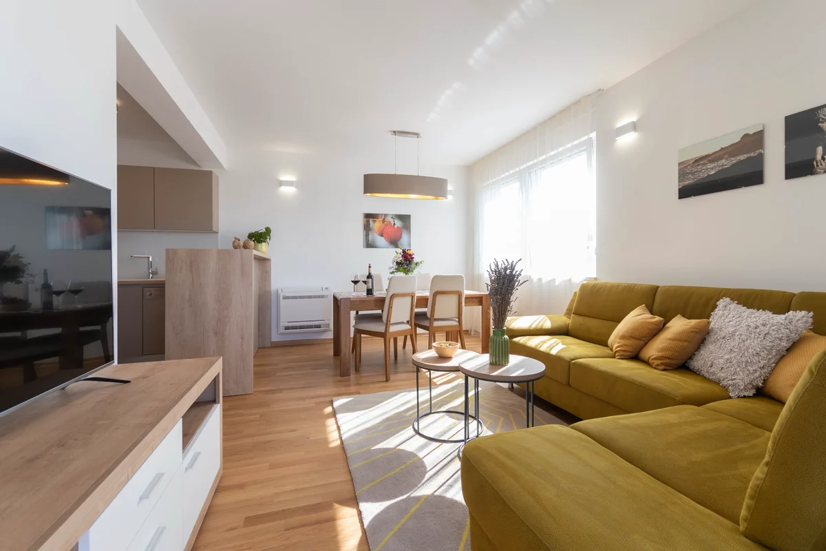 Hotel Podstrana Croatia nomad remote 72cccae806a340f69428f7b59918a1c3.webp