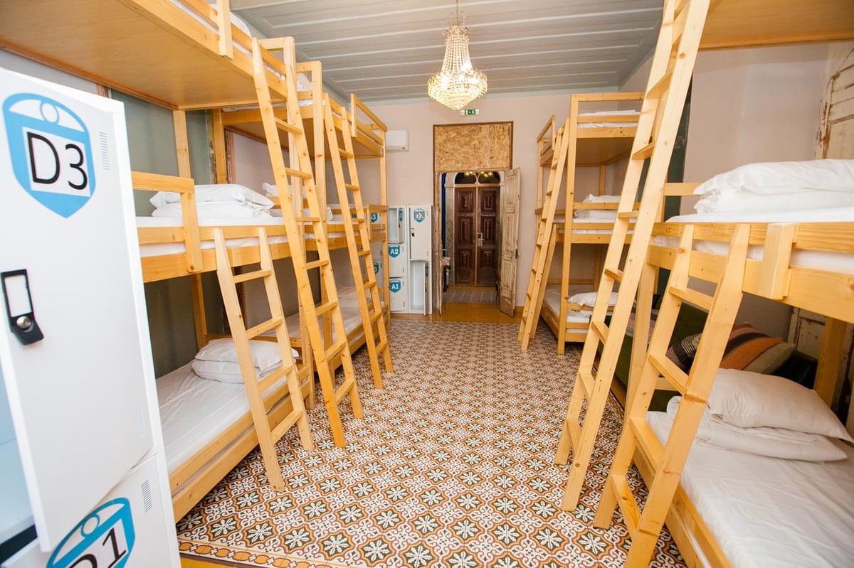 Hotel Lisbon Portugal nomad remote 5fc3c642-ce5a-4c83-8e5f-74d57a110781_NS- Hub 18 Faro Lisbon dorm 5.jpg