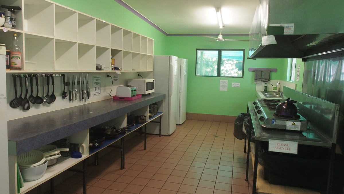 Hotel Cow Bay Australia nomad remote a85ccc7d-2e65-4500-9d0a-ebf66d359ad1_SelfCateringKitchen.JPG