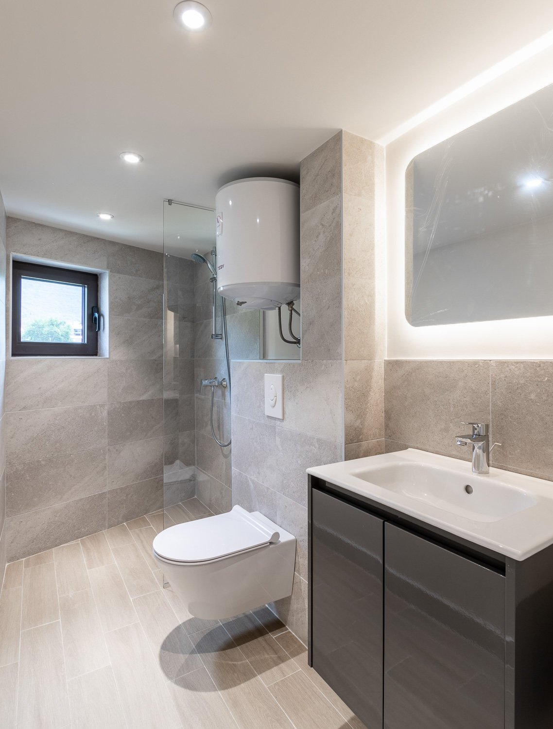 Hotel Tivat Montenegro nomad remote 55d0ab49-971d-4c89-bb2d-8a8a6e25ffc0_EQ7A5124.jpg
