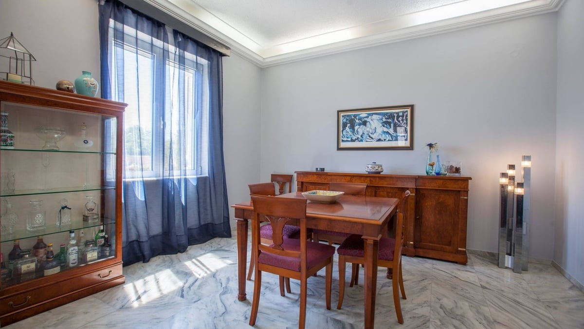 Hotel Somwhereville Greece nomad remote 21c4268e-a2b0-418d-b4fa-c0101ded64b1_7.jpg