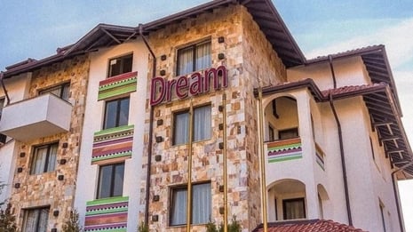 Remote worker stay Apart Hotel Dream in Bansko Bulgaria