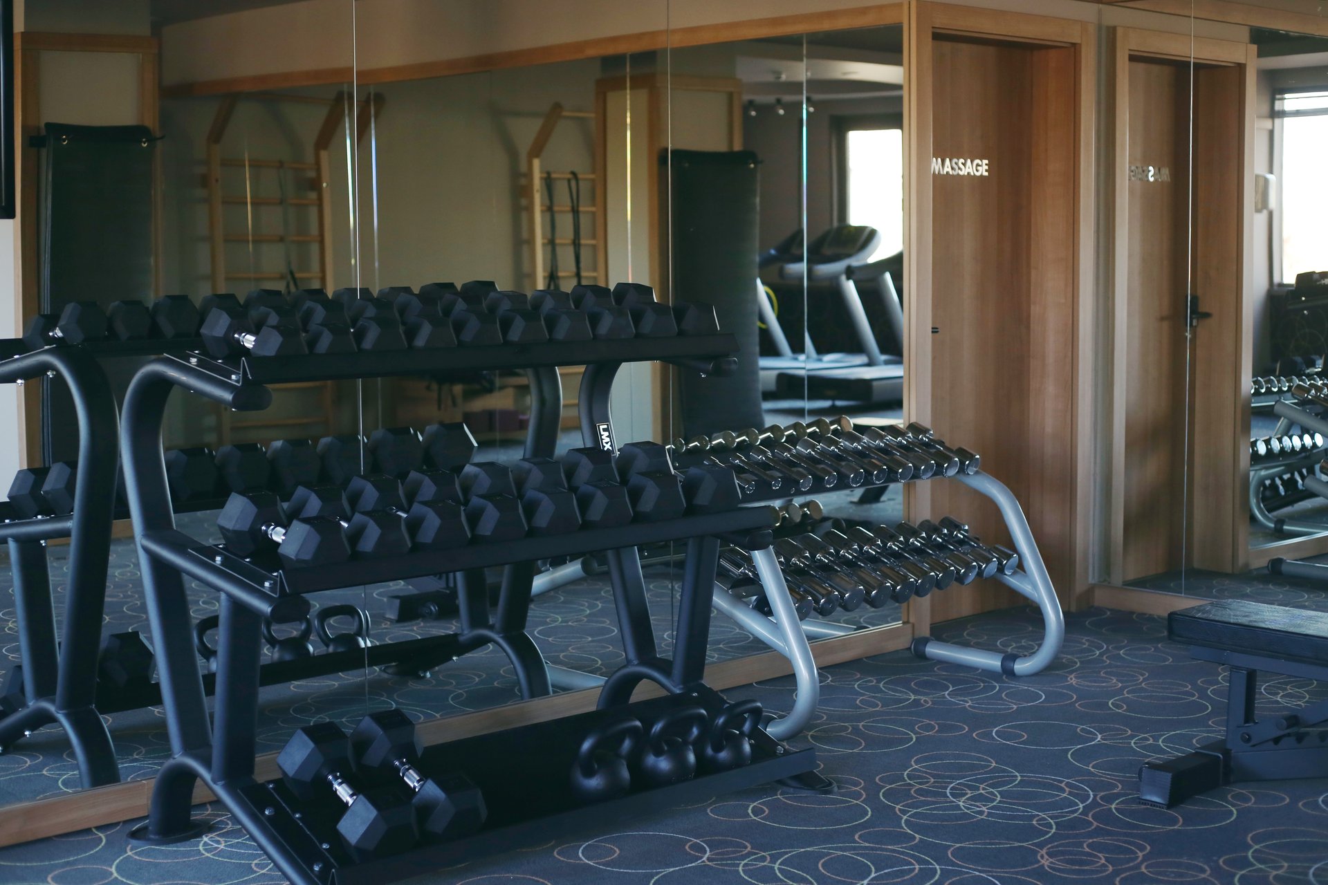 Hotel Sofia Bulgaria nomad remote cecbdef1-edae-4ea7-adfc-fae4e9541b56_fitness.jpg