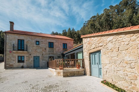 Remote worker stay iSlow Coliving in Laxe Spain