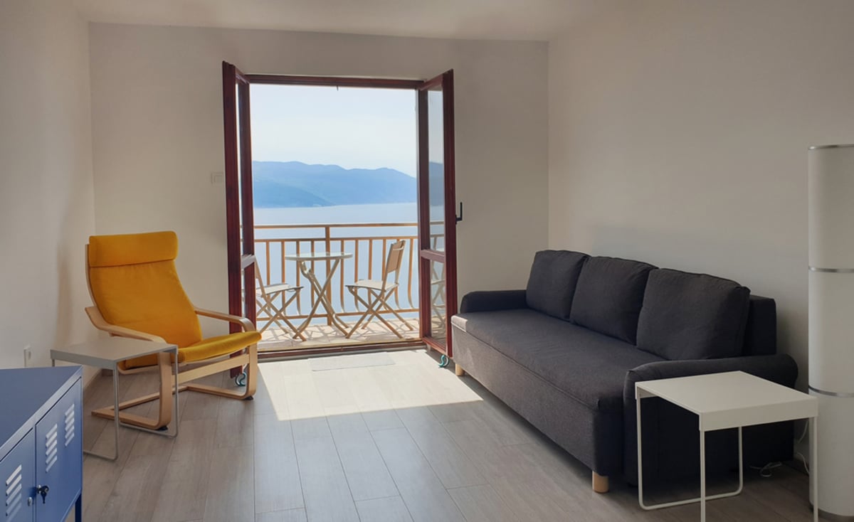 Hotel Plomin Croatia nomad remote 4ad99928-caea-4956-9113-8321de7d348d_living1.jpg