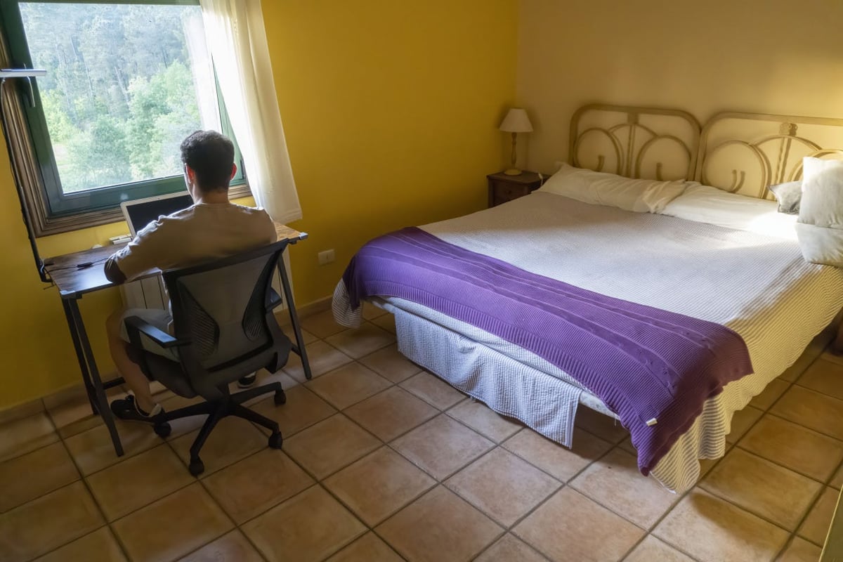Hotel Crecente Spain nomad remote 9b994fe3-beb2-423d-9607-8d3b33cac4c9_1mxJ9i7ejp.jpeg