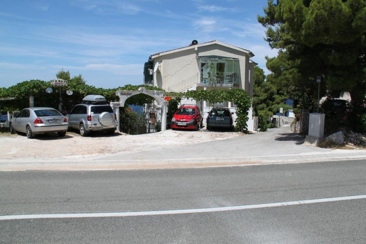 Hotel Primosten Croatia nomad remote ed7a9dc7-2a5b-4084-9e07-20ddffb656ea_CarparkOpenseaviewresize.jpg