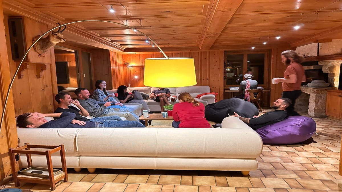Hotel Liddes Switzerland nomad remote 02211d5d-6db4-4b52-953e-595bb546ad67_Safeimagekitresizedimg3.jpeg