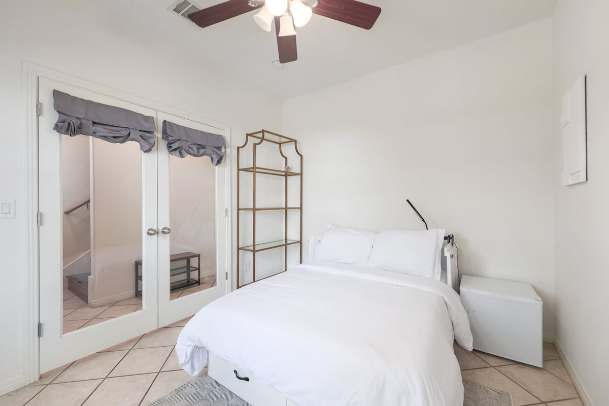 Hotel Austin United States nomad remote 8a17f475-c5c4-47fb-9625-cf176938aae1_1115KinneyAve19024jpgSMALL.JPG
